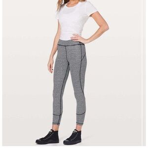 Lululemon Women's 4 IN MOVEMENT 7/8 TIGHT‎ - Everlux - 25" - Monochromatic Black